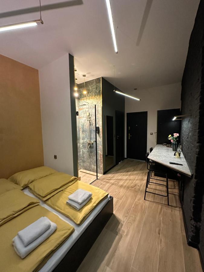 Darkhouse Fondovalle Lodz  Exterior photo